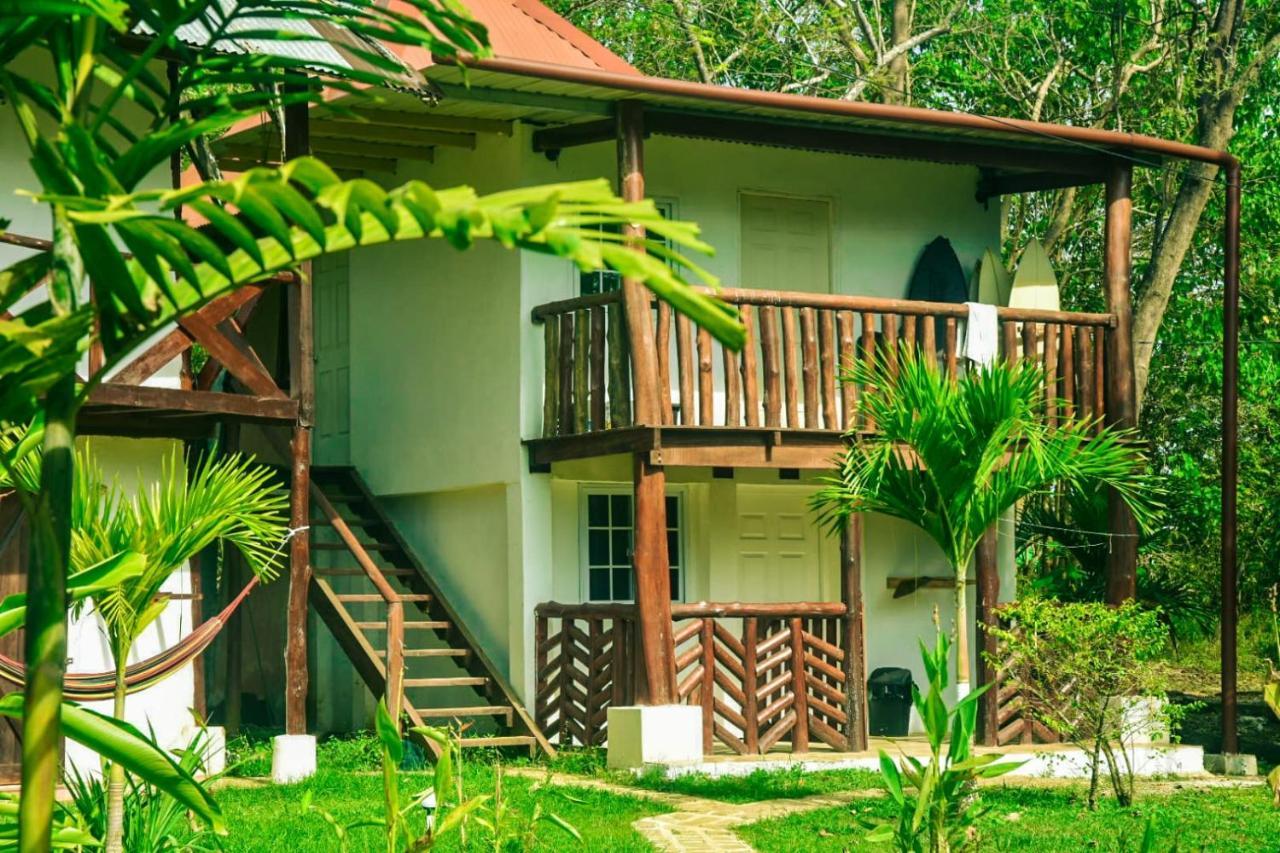Hotel La Choza Playa Venao Esterno foto